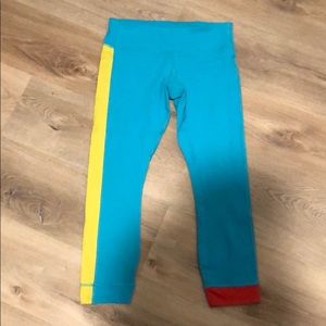 Lululemon Amped Crop COLOR BLOCK Yellow Red 6